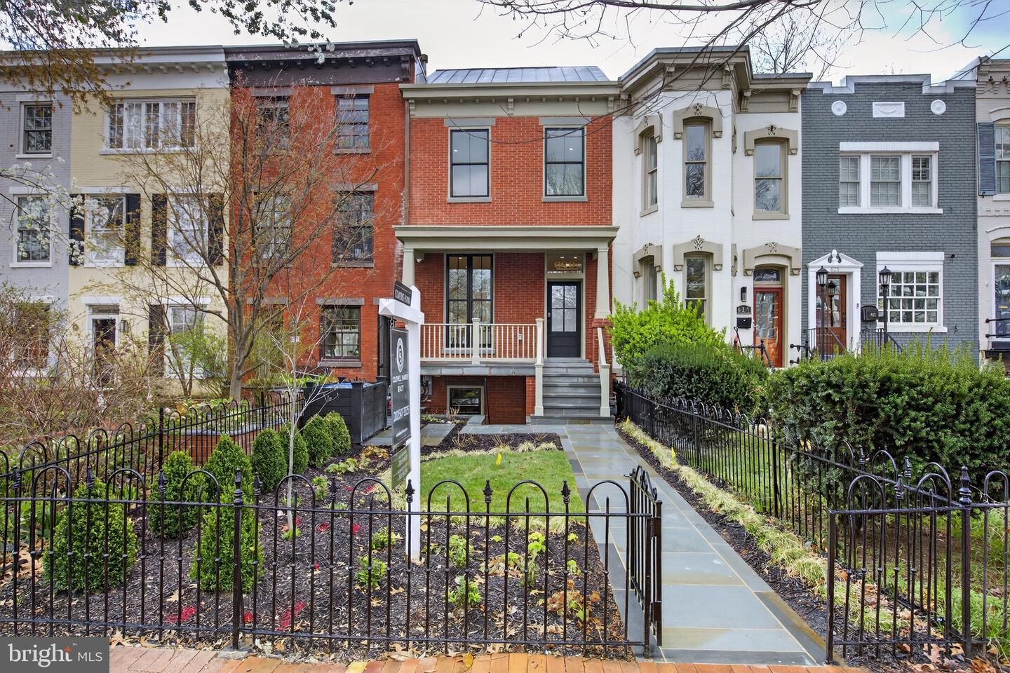 Property Photo:  629 South Carolina Avenue SE  DC 20003 