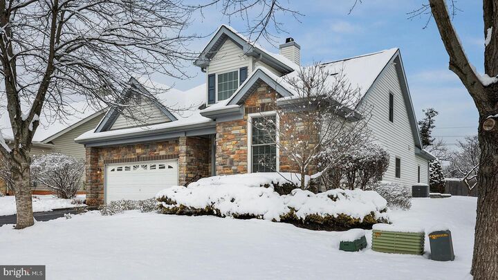 Property Photo:  3 Vinson Drive  NJ 08822 