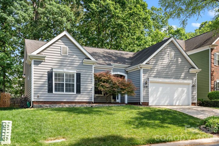 Property Photo:  6119 Park Hill Road  NC 28277 
