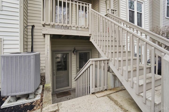 Property Photo:  933 Auburnview Drive  OH 45206 