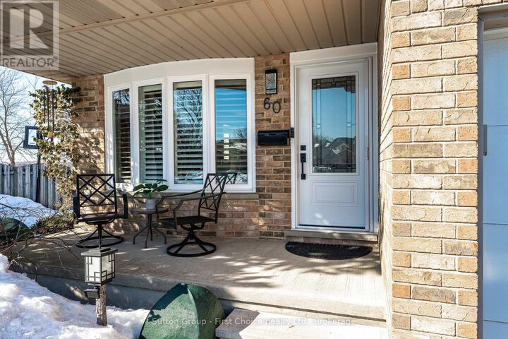 Property Photo:  60 Bell Court  ON N5A 7W8 