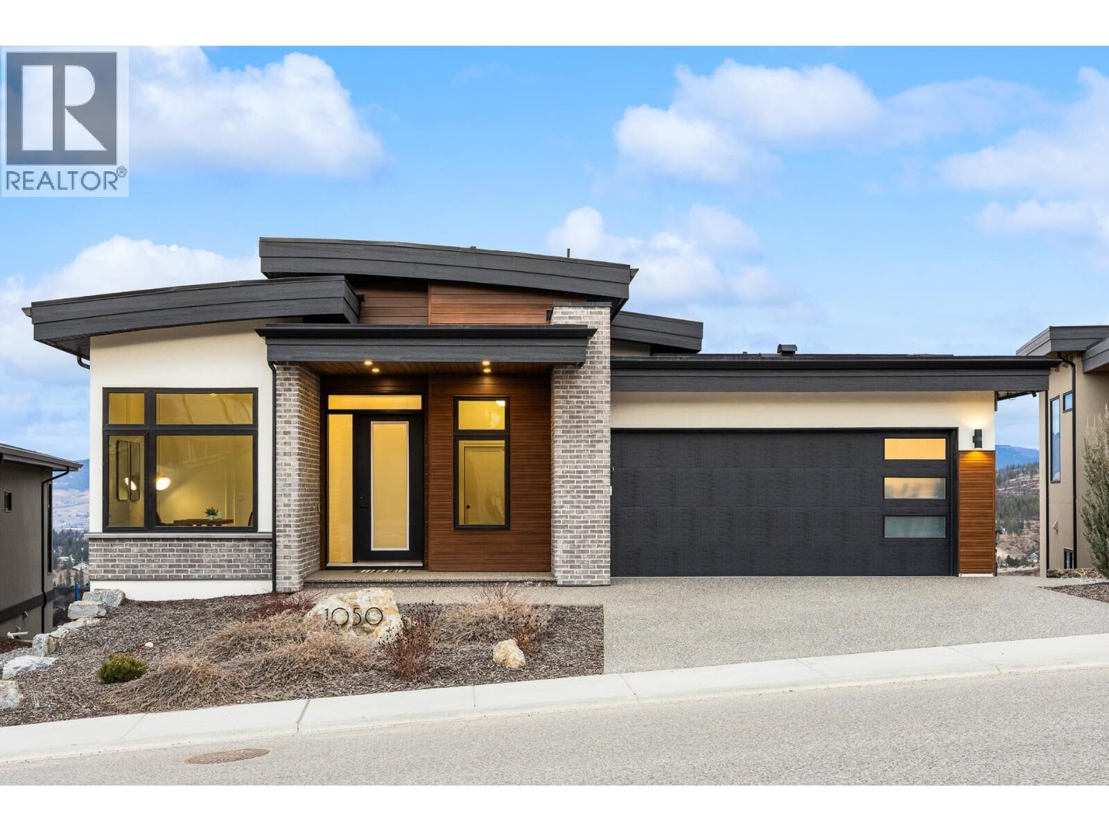 Property Photo: 1050 Emslie Street BC V1W 0C3