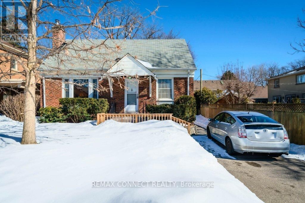 Property Photo:  5 Queensgrove Road  ON M1N 3A9 