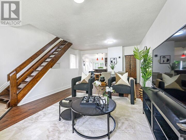 Property Photo: 135 Bernice Crescent ON M6N 1X3