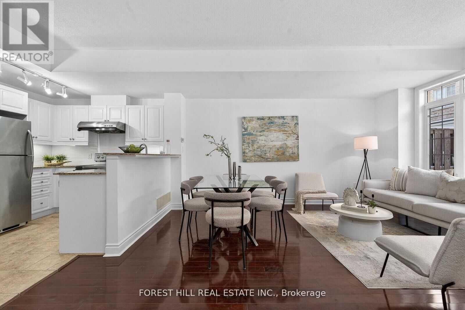 Property Photo:  8 Brighton Place 17  ON L4J 0E3 