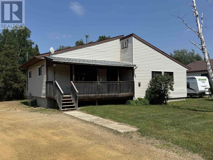 14 Superior Ave — photo 1