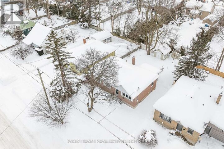 Property Photo: 18 Newton Street ON L4M 3N3