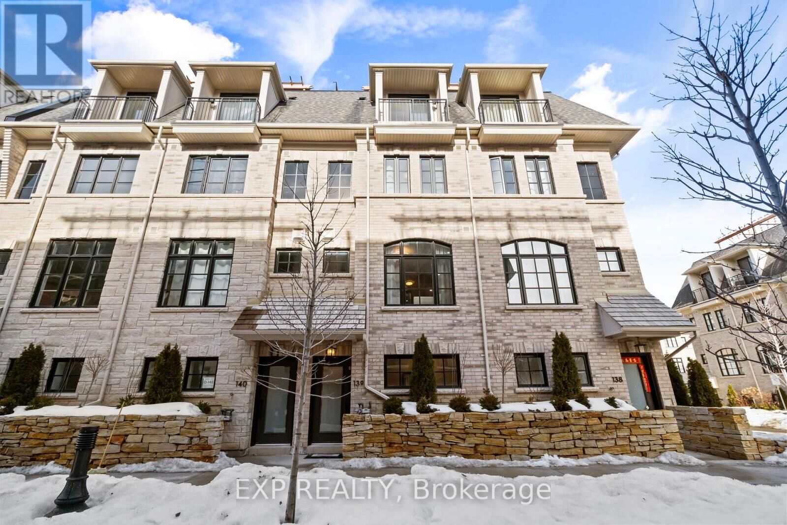 Property Photo:  55 Lunar Crescent 139  ON L5M 2R2 