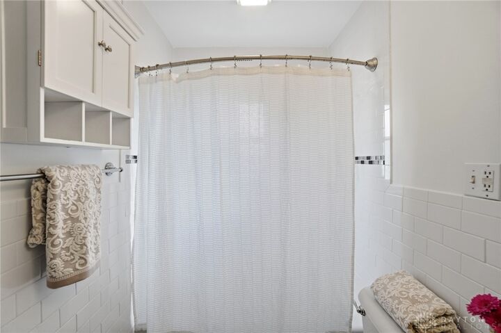 Property Photo:  448 Triangle Avenue  OH 45419 