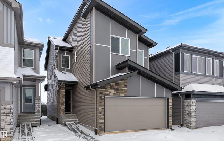 Property Photo:  8704 183 Avenue NW  AB T5Z 0X5 