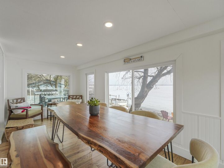 Property Photo:  809 8 Street  AB T0E 1A0 