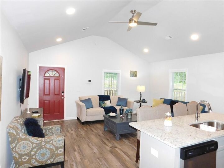 Property Photo:  213 Claire Drive SE B  GA 30315 