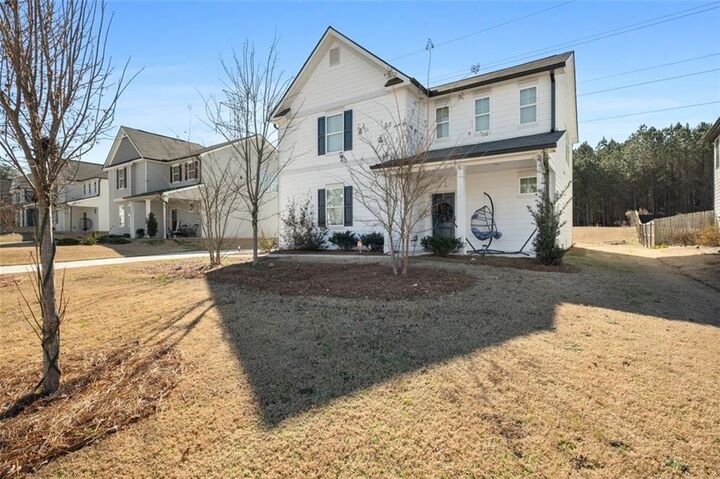 Property Photo: 4006 Riverchess Drive SW GA 30331