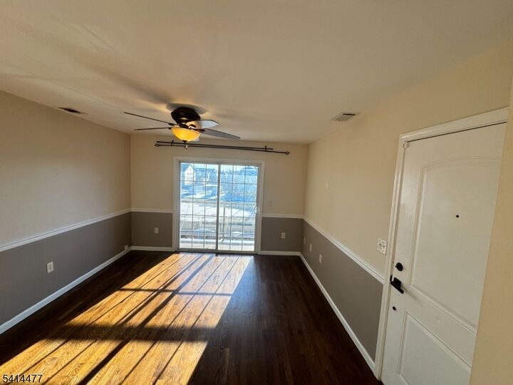 Property Photo:  83 Broadway St 2  NJ 07206 