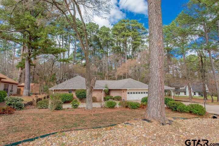 Property Photo:  1633 Brookhollow  TX 75771 
