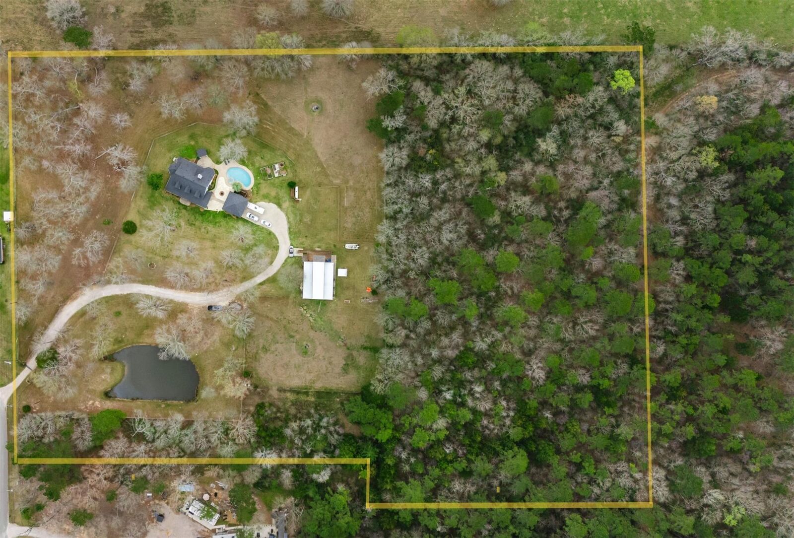 Property Photo:  7000 Woodland Lakes Dr  TX 77378 