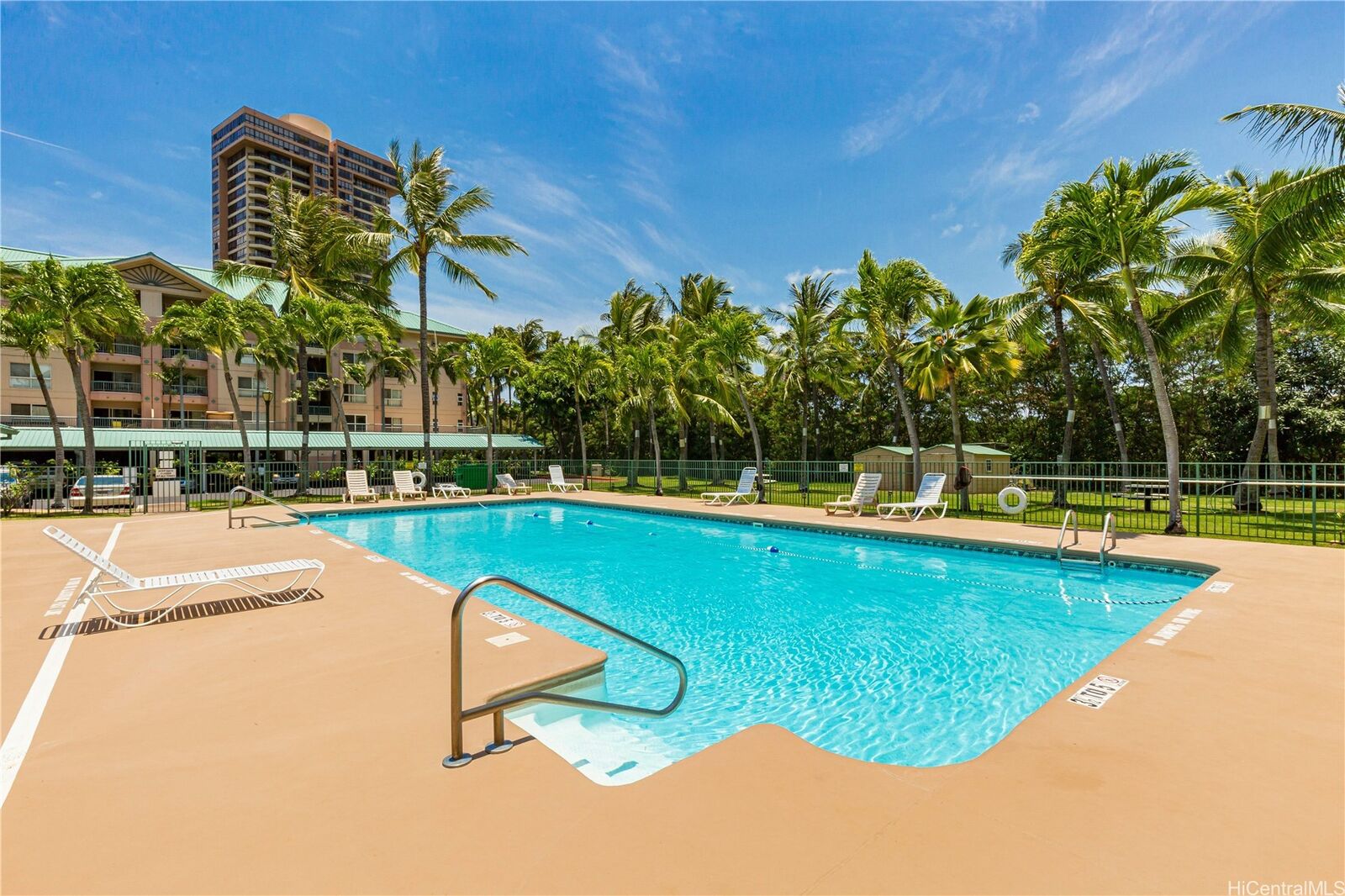 Property Photo:  3009 Ala Makahala Place 504  HI 96818 
