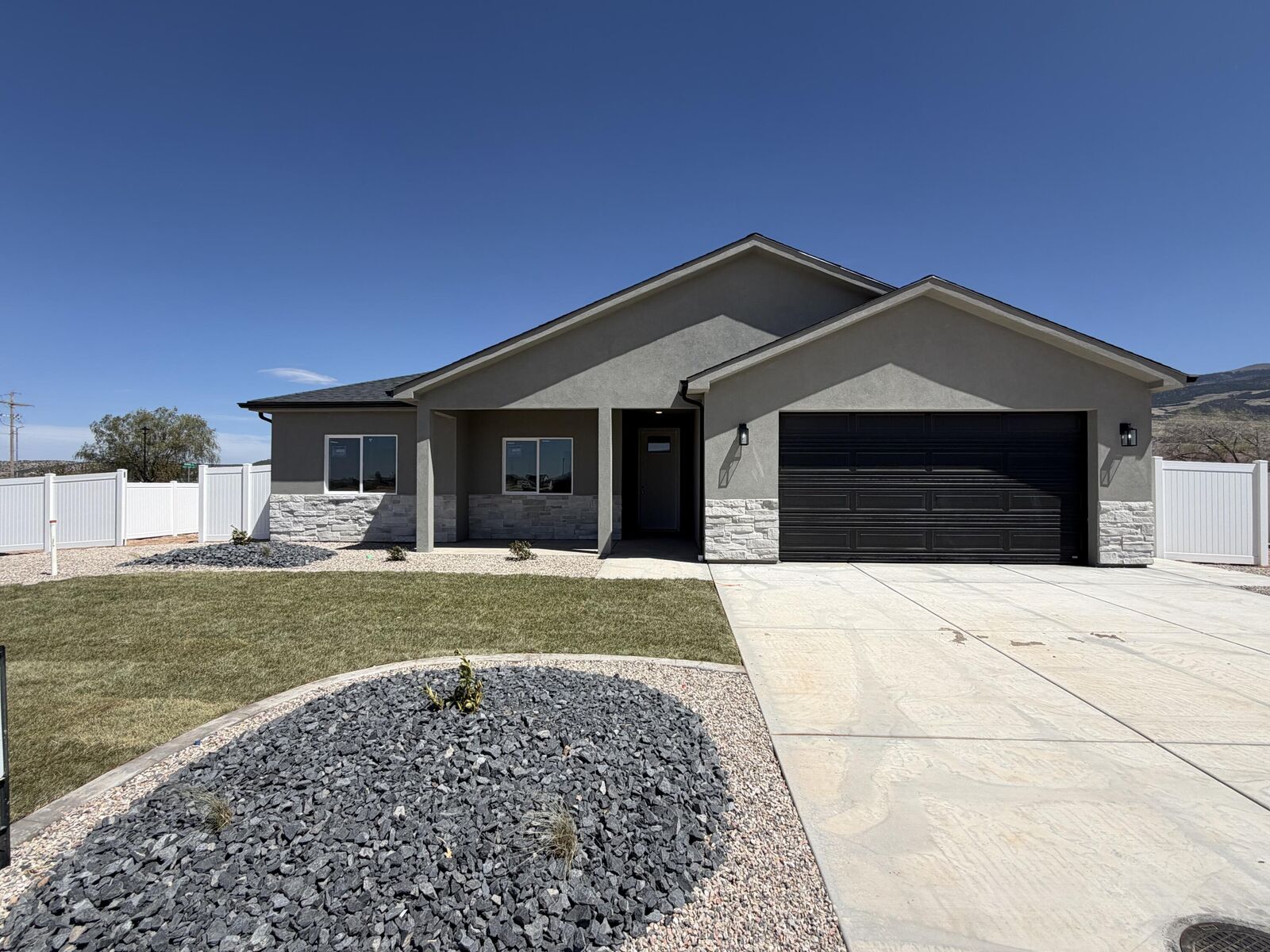 Property Photo: 4992 N 970 E UT 84721