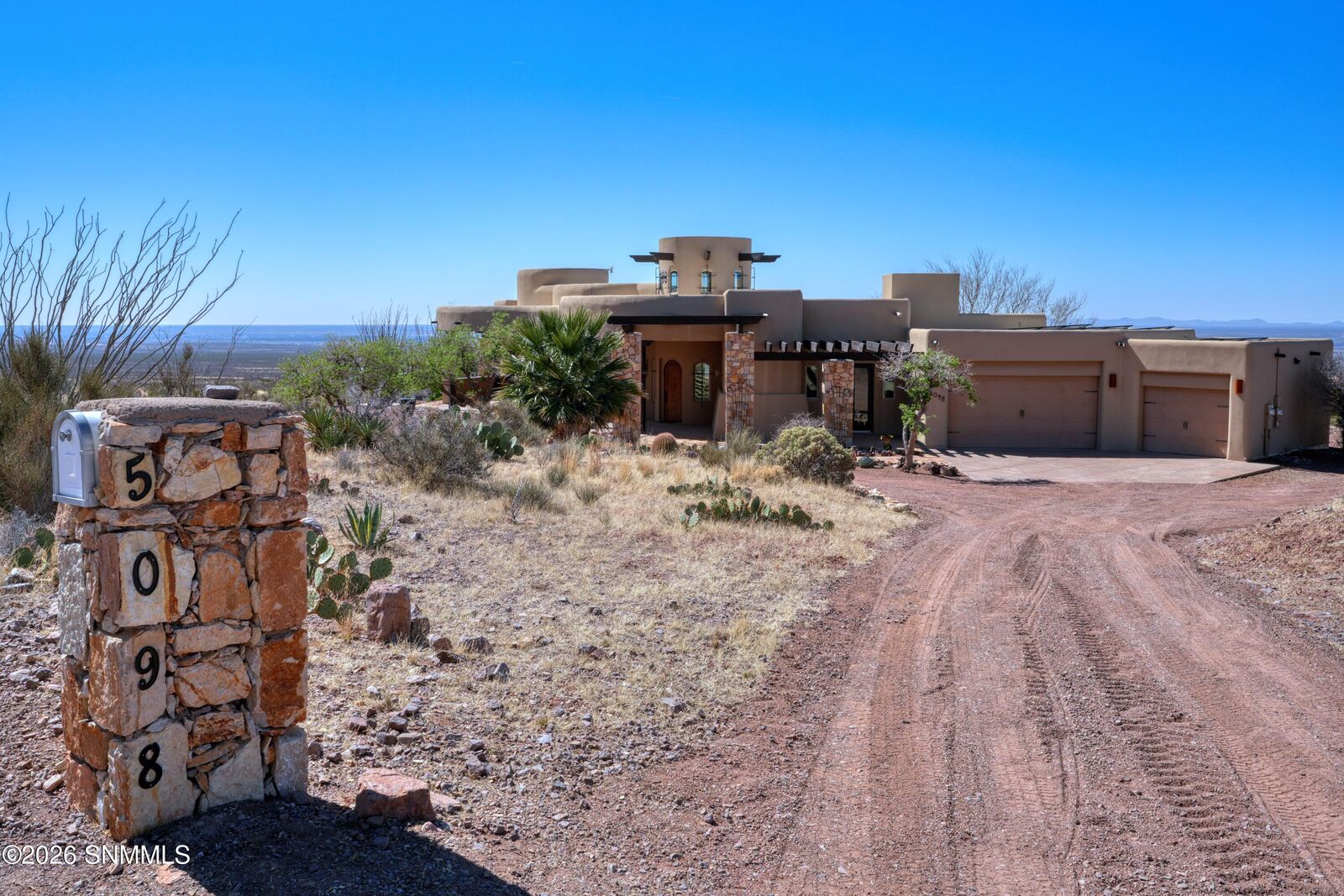 Property Photo:  5098 Ventana View Road  NM 88011 