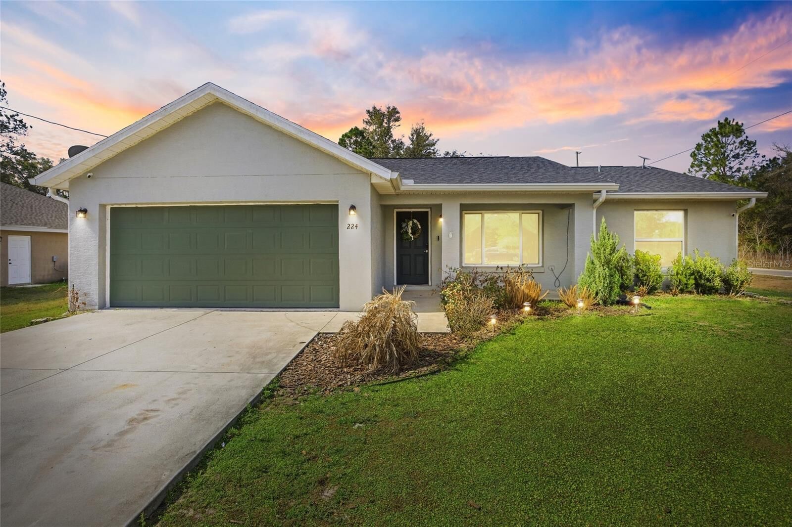 Property Photo:  224 Fisher Road  FL 32179 