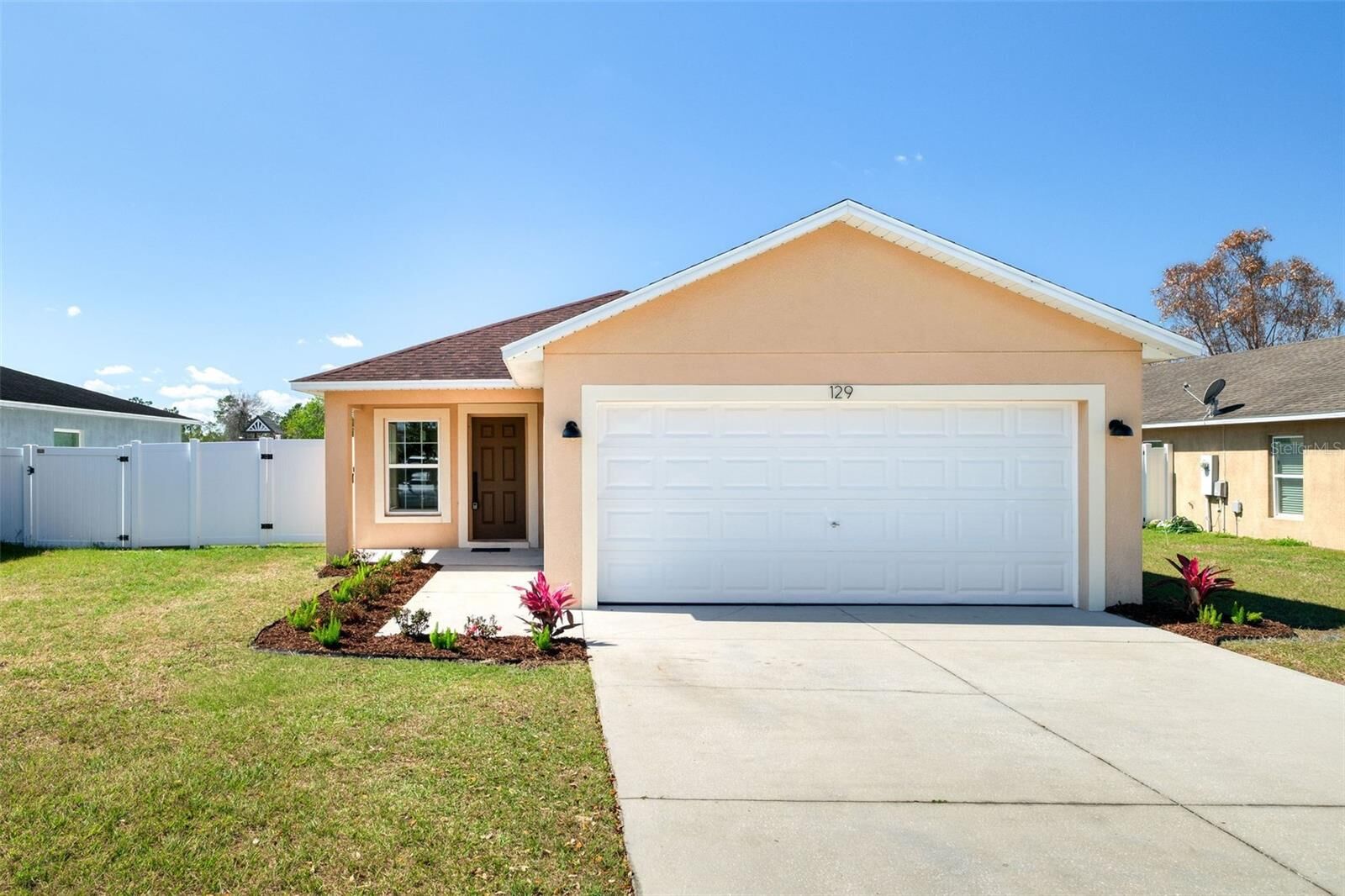 Property Photo:  129 Cataldo Way  FL 34736 