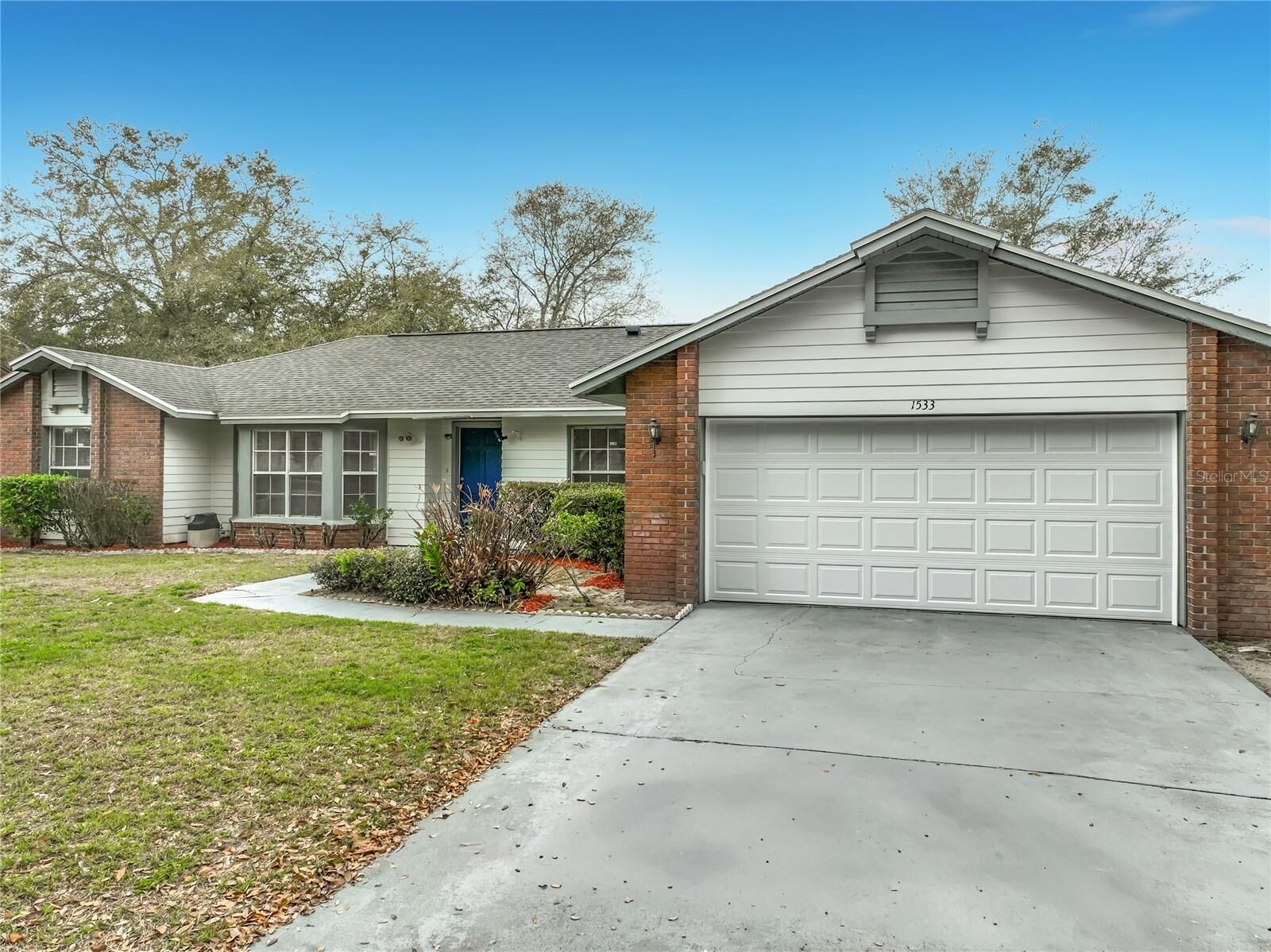 Property Photo:  1533 Sackett Circle  FL 32818 