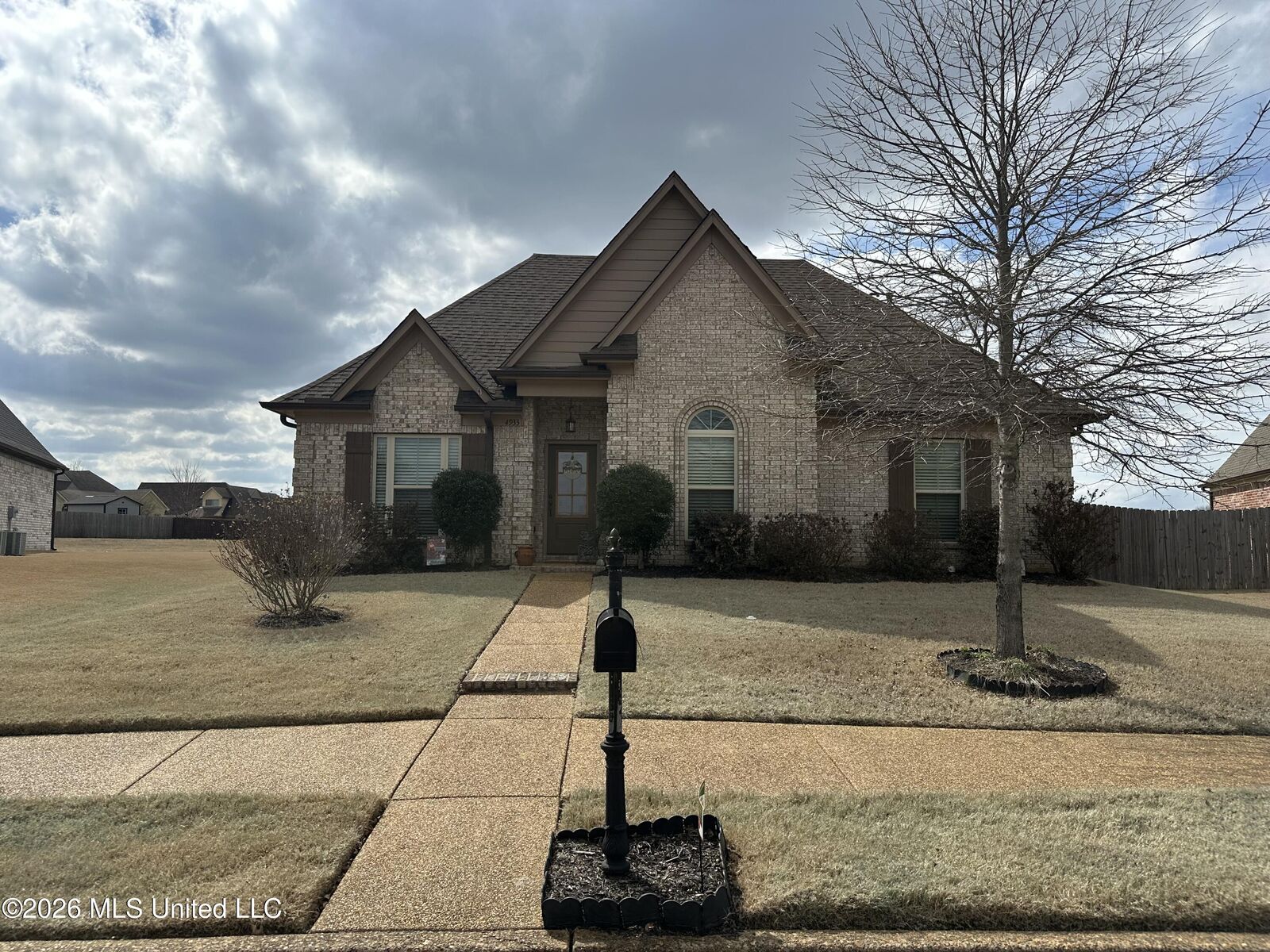 Property Photo:  4933 W Margarette Circle  MS 38654 
