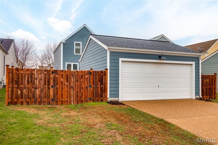 Property Photo:  3305 Canal Street  MO 63301 