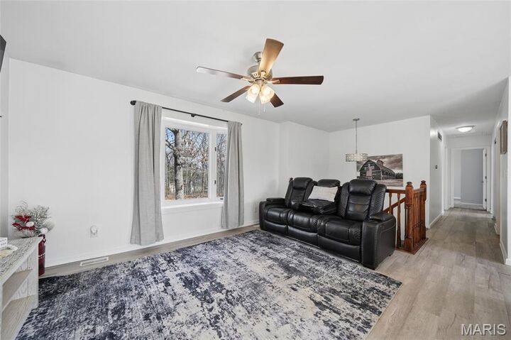 Property Photo:  8 Dogwood Lane  MO 63050 