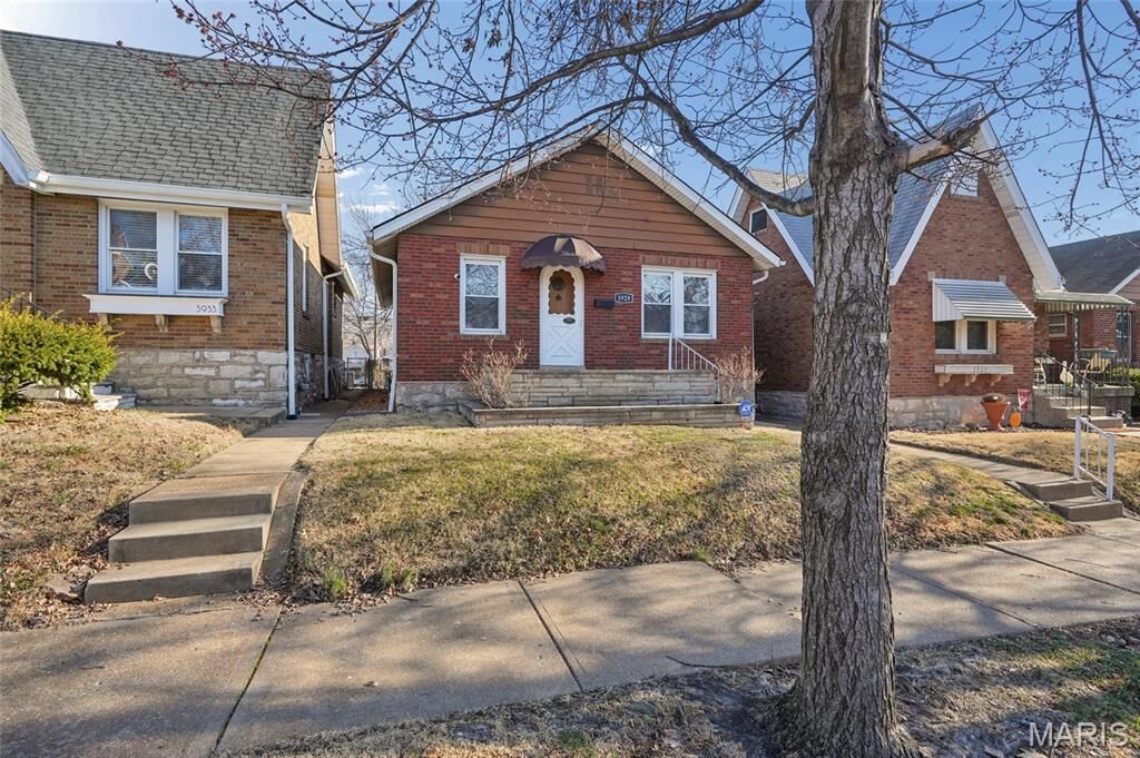 Property Photo:  3929 Burgen Avenue  MO 63116 