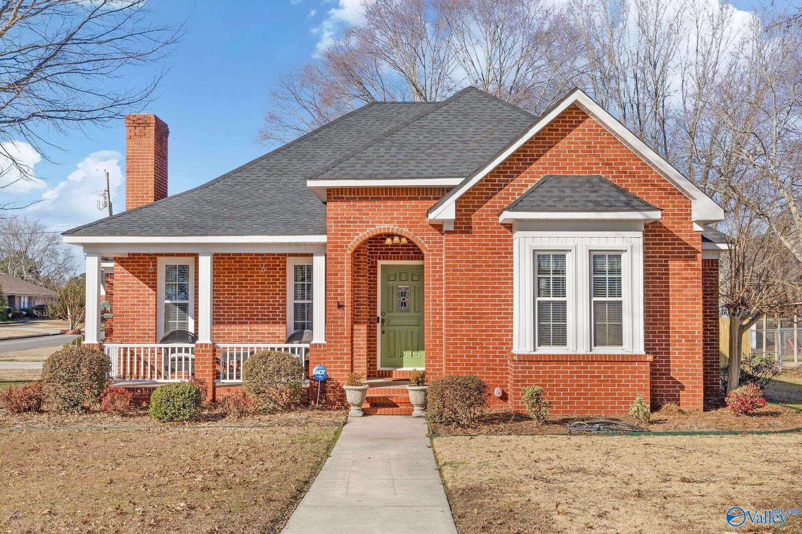 Property Photo:  2209 Springdale Drive SW  AL 35640 