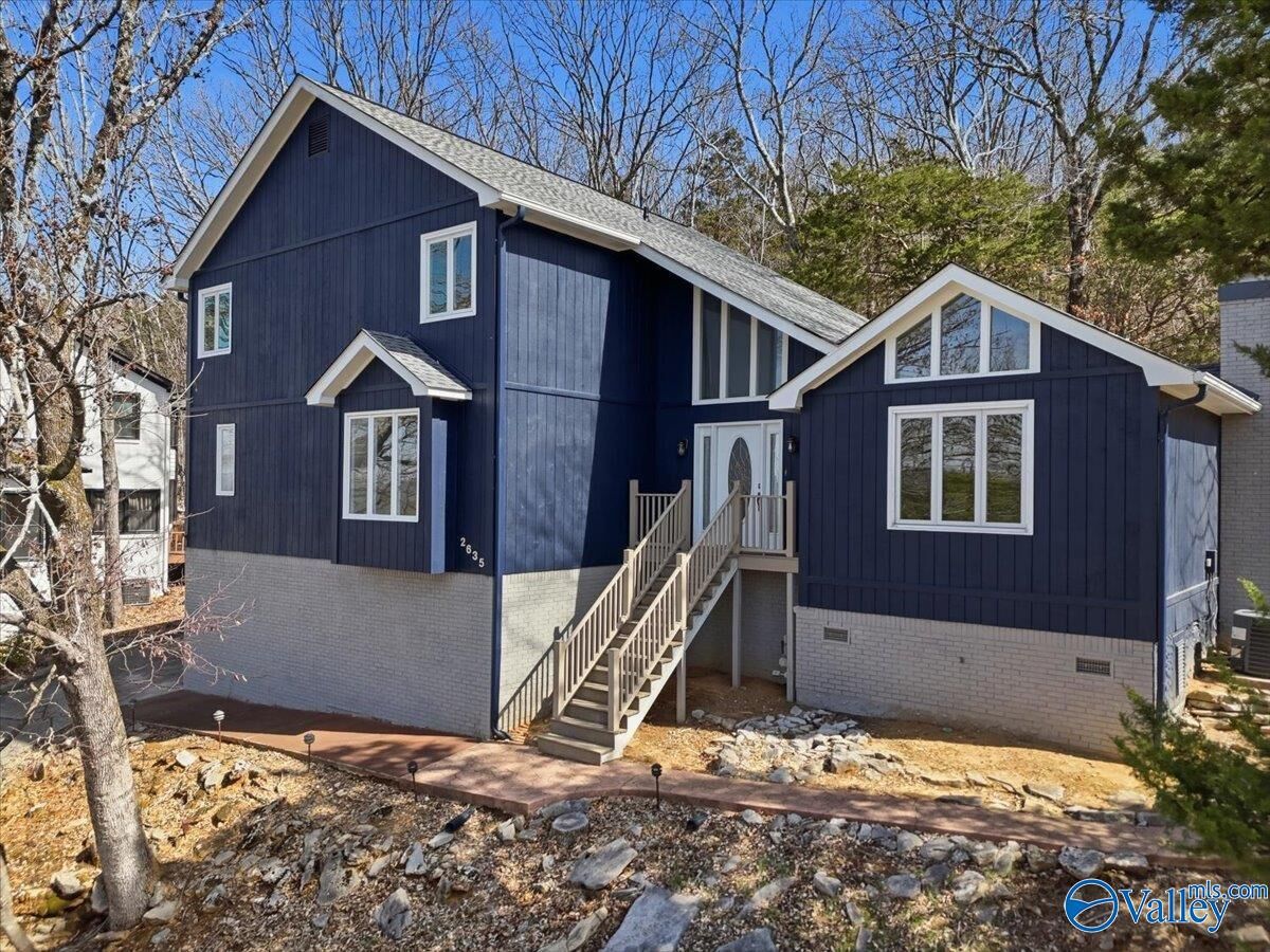 Property Photo: 2635 Gawain Road SE AL 35803