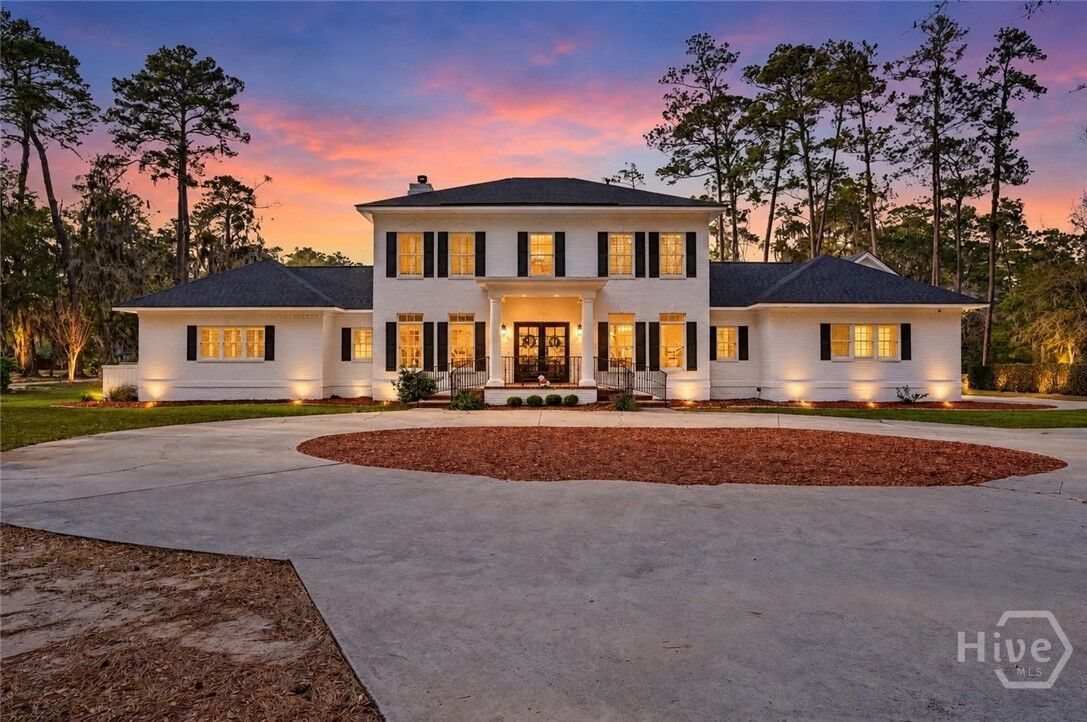 Property Photo:  210 Green Island Road  GA 31411 