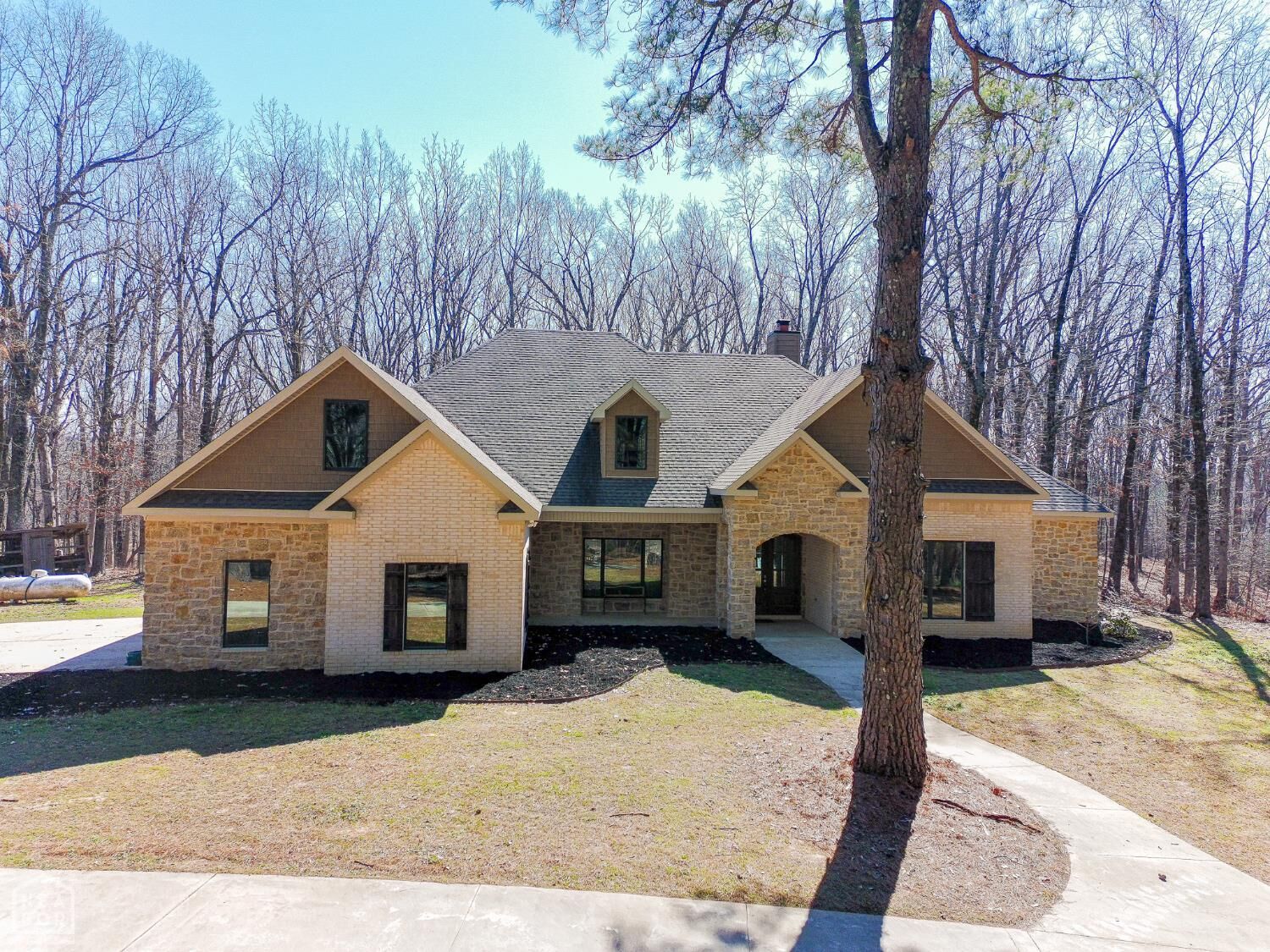 Property Photo: 4223 County Road 318 AR 72401