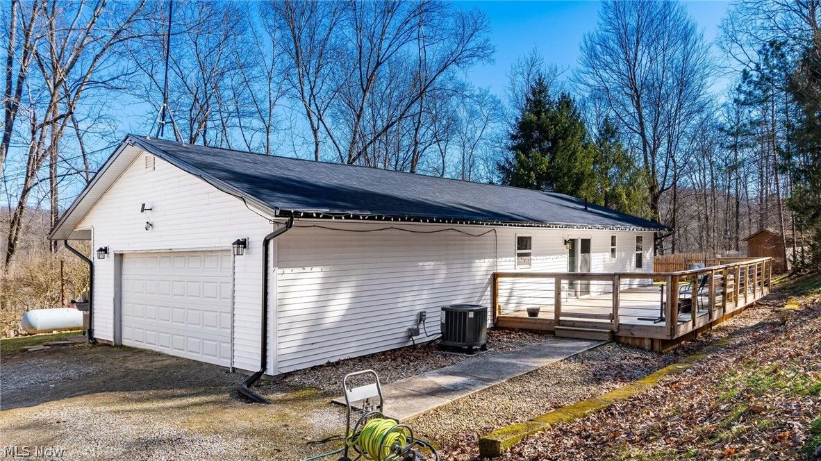 Property Photo: 10050 Perryton Road OH 43822