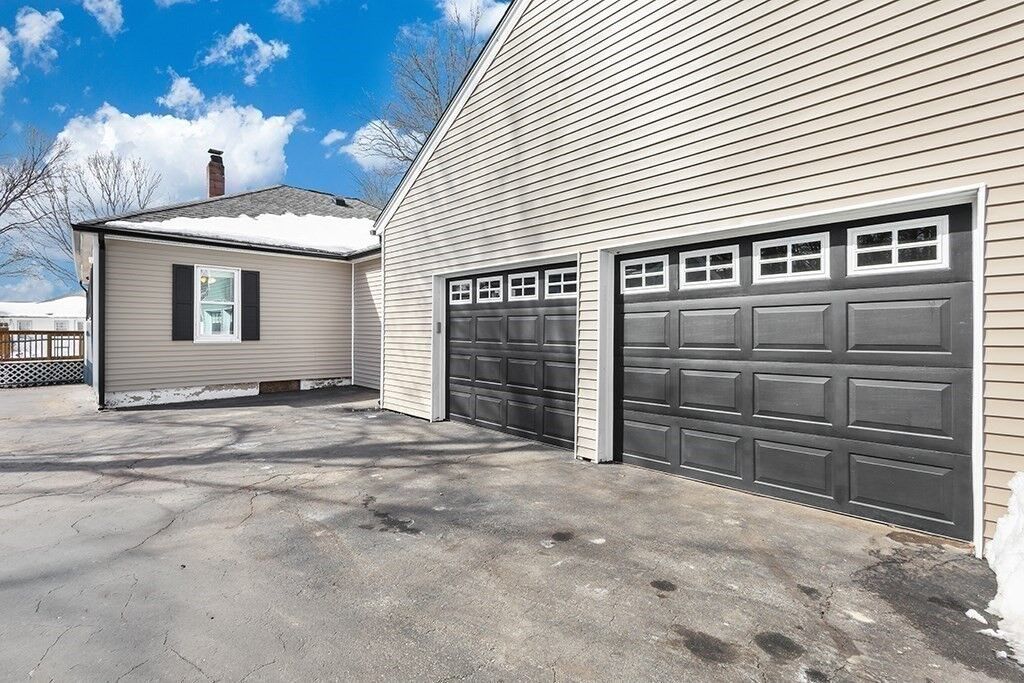 Property Photo:  5 Bernier Ln  MA 02019 
