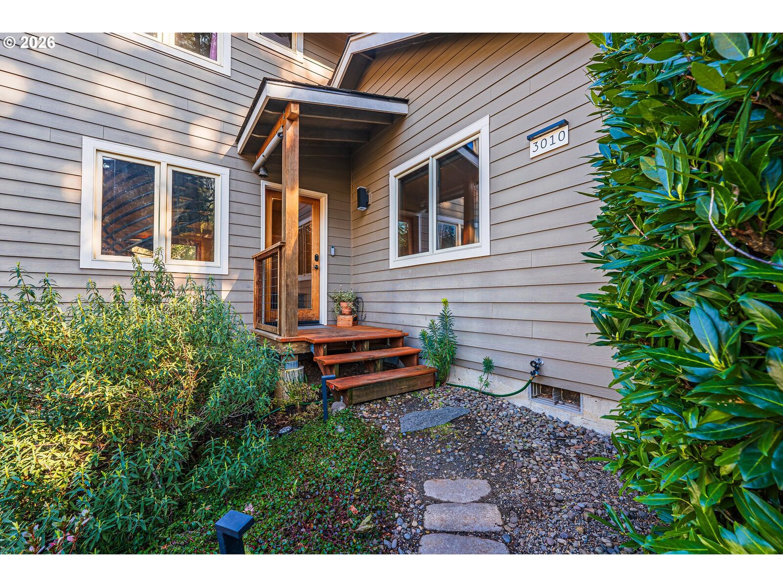 Property Photo:  3010 Hendricks Hill Dr  OR 97403 