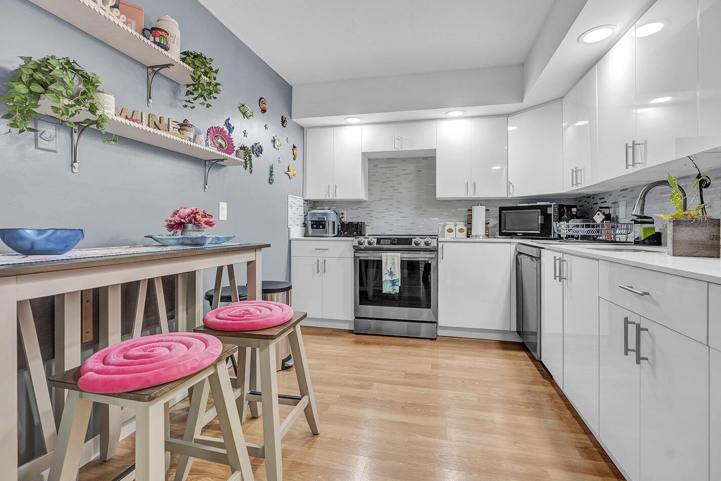 Property Photo:  1904 S Ocean Drive 201  FL 33009 