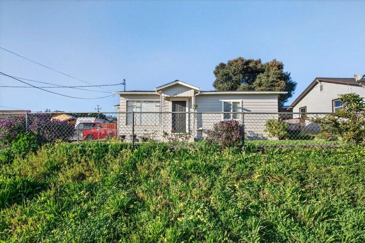 Property Photo:  123 Prado Street  CA 93906 