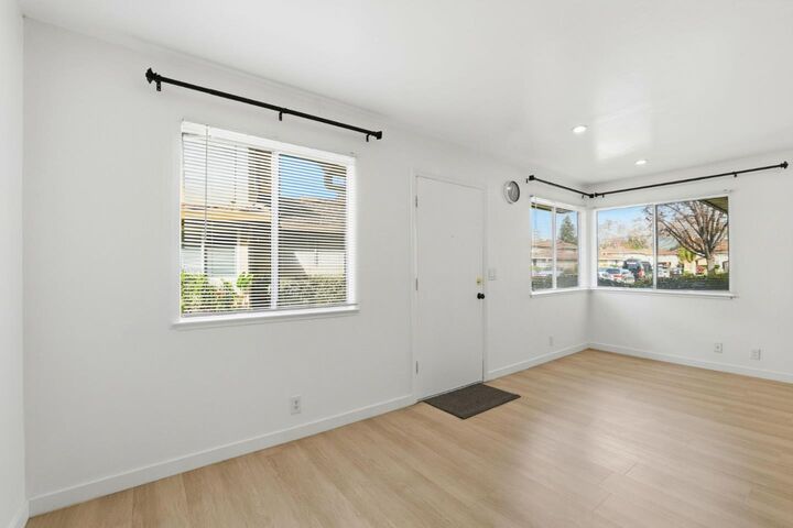 Property Photo:  861 Wyman Way 2  CA 95133 