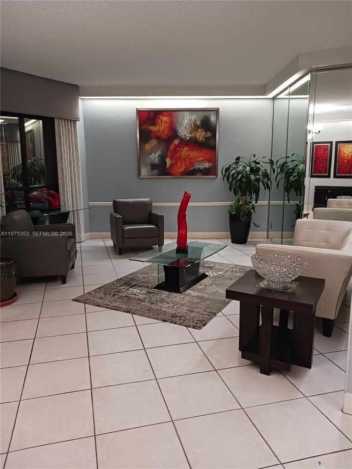 Property Photo:  1000 St Charles Pl 609  FL 33026 