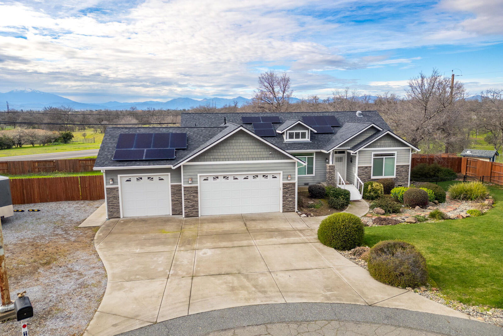 Property Photo: 20340 Gibson Court CA 96002