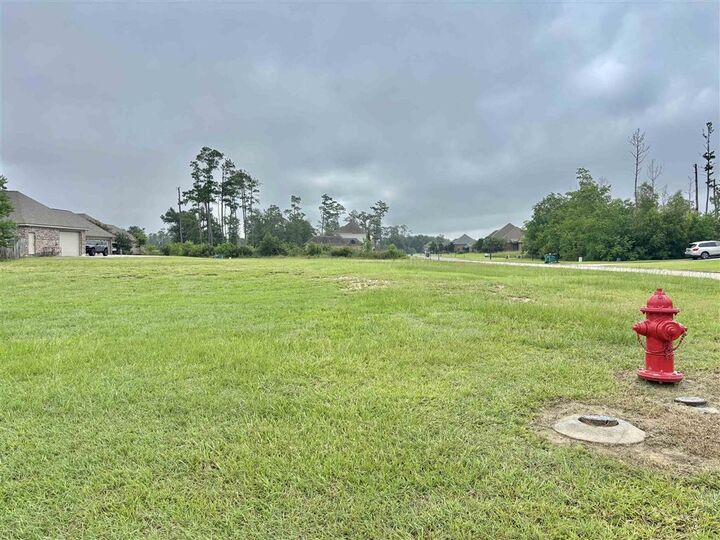 Property Photo:  2700 Masters Court  LA 70669 