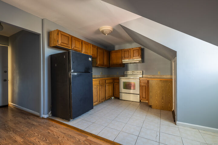 Property Photo:  56 Park Avenue 301  CT 06604 