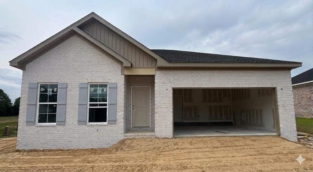 Property Photo:  130 Edgewood Trail  AL 36345 