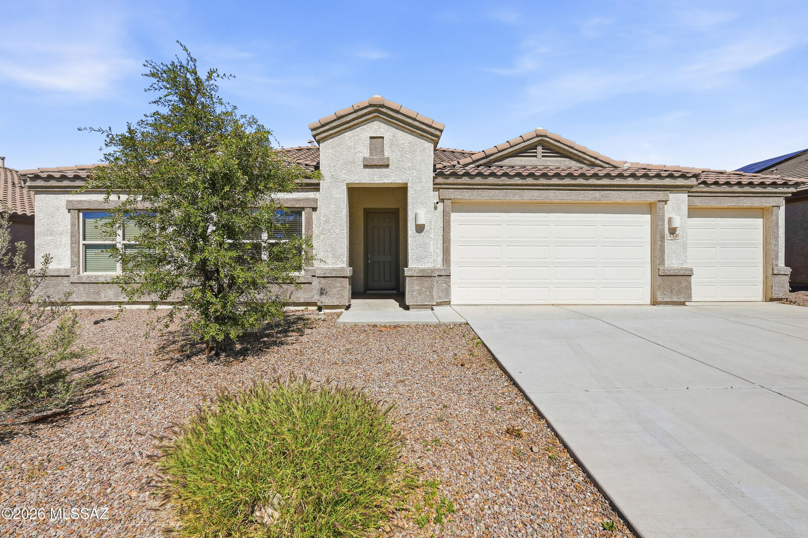Property Photo: 552 W Weldon Street AZ 85641