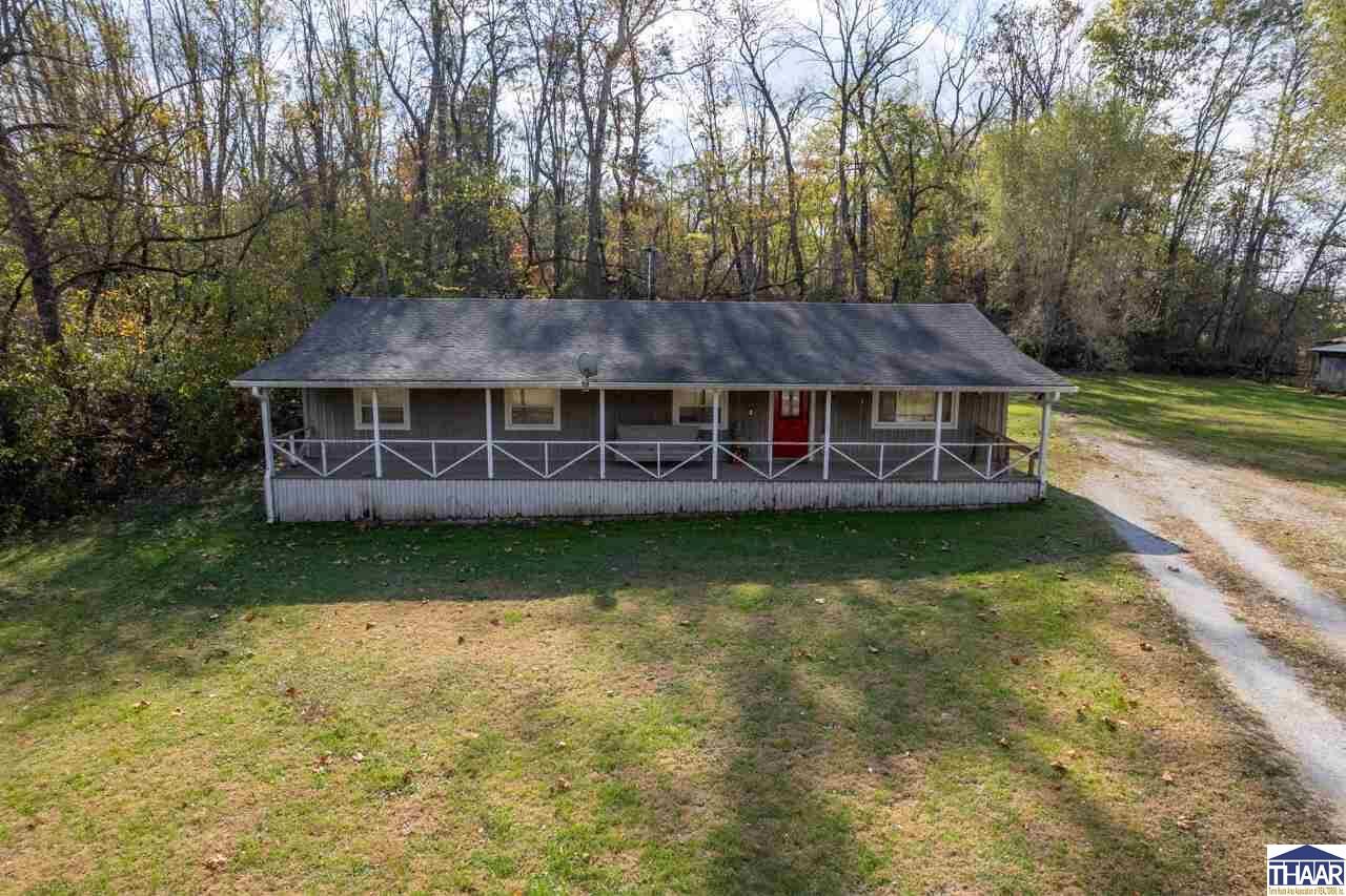 Property Photo:  1158 W US Hwy 40 Highway  IN 46135 