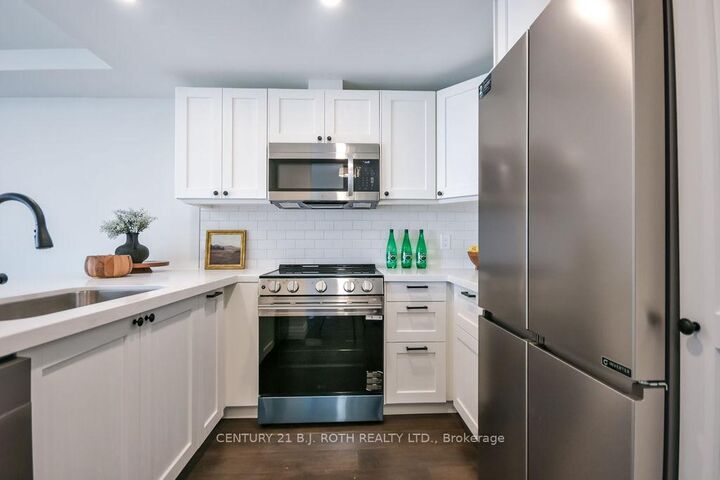 Property Photo: 268 Ridley Boulevard 314 ON M5M 4N3