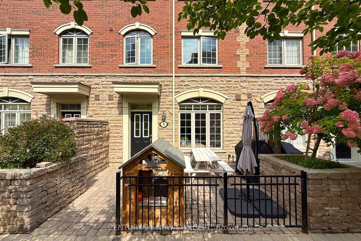 Property Photo:  8 Brighton Place 52  ON L4J 0E3 