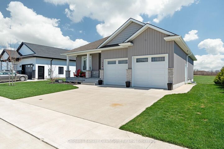 Property Photo: 714 Gloria Street ON N0M 1H0